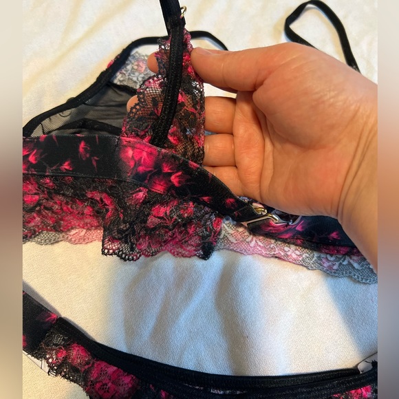 Beautiful mesh and lace floral lingerie, set pink and black sexy set size medium - Picture 7 of 16